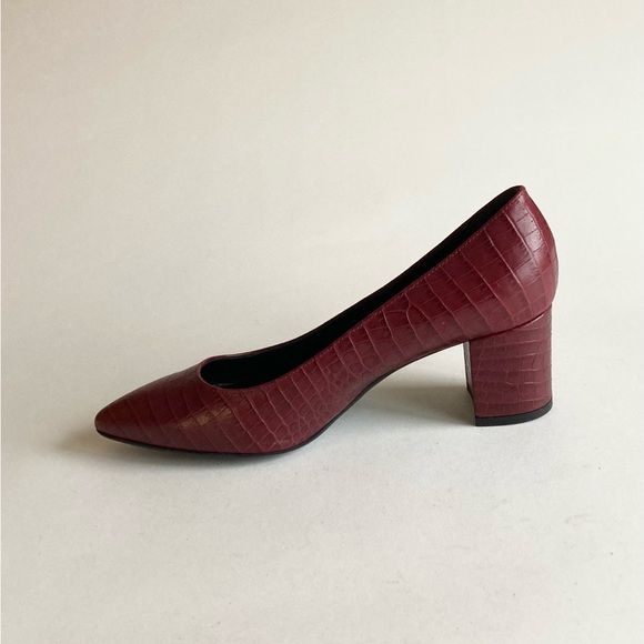 AGL Burgundy Animal Print Leather Point Toe Heels Size EUR 37.5, US 7 - Picture 3 of 13